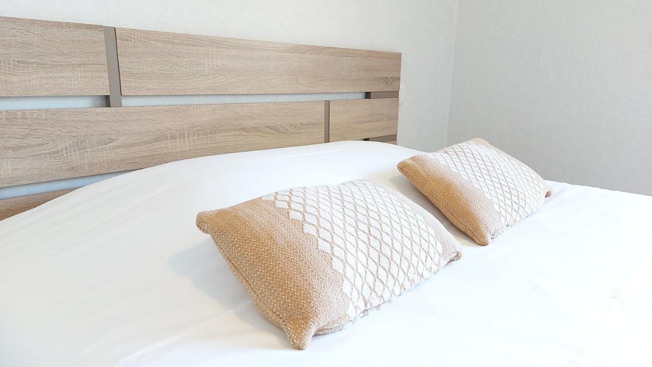 Logis Hotel Vannes Nord Le Clos Des Hortensias Locqueltas Bagian luar foto
