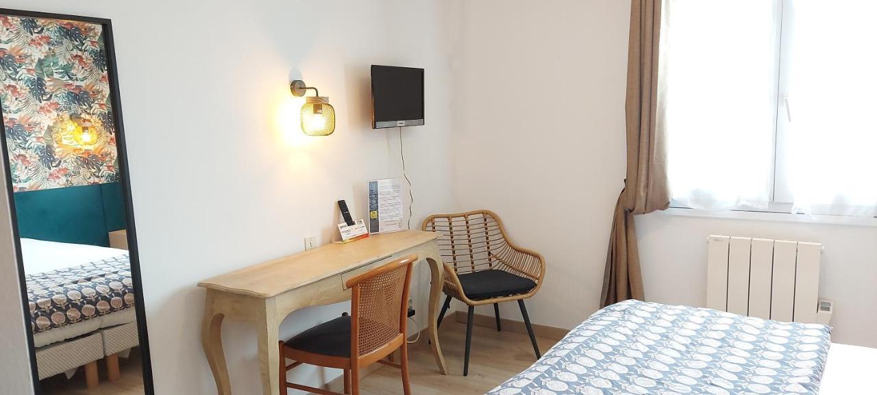 Logis Hotel Vannes Nord Le Clos Des Hortensias Locqueltas Bagian luar foto