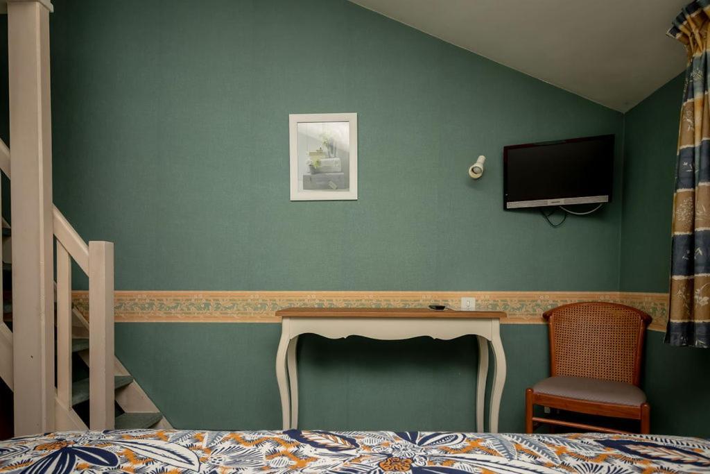 Logis Hotel Vannes Nord Le Clos Des Hortensias Locqueltas Bagian luar foto