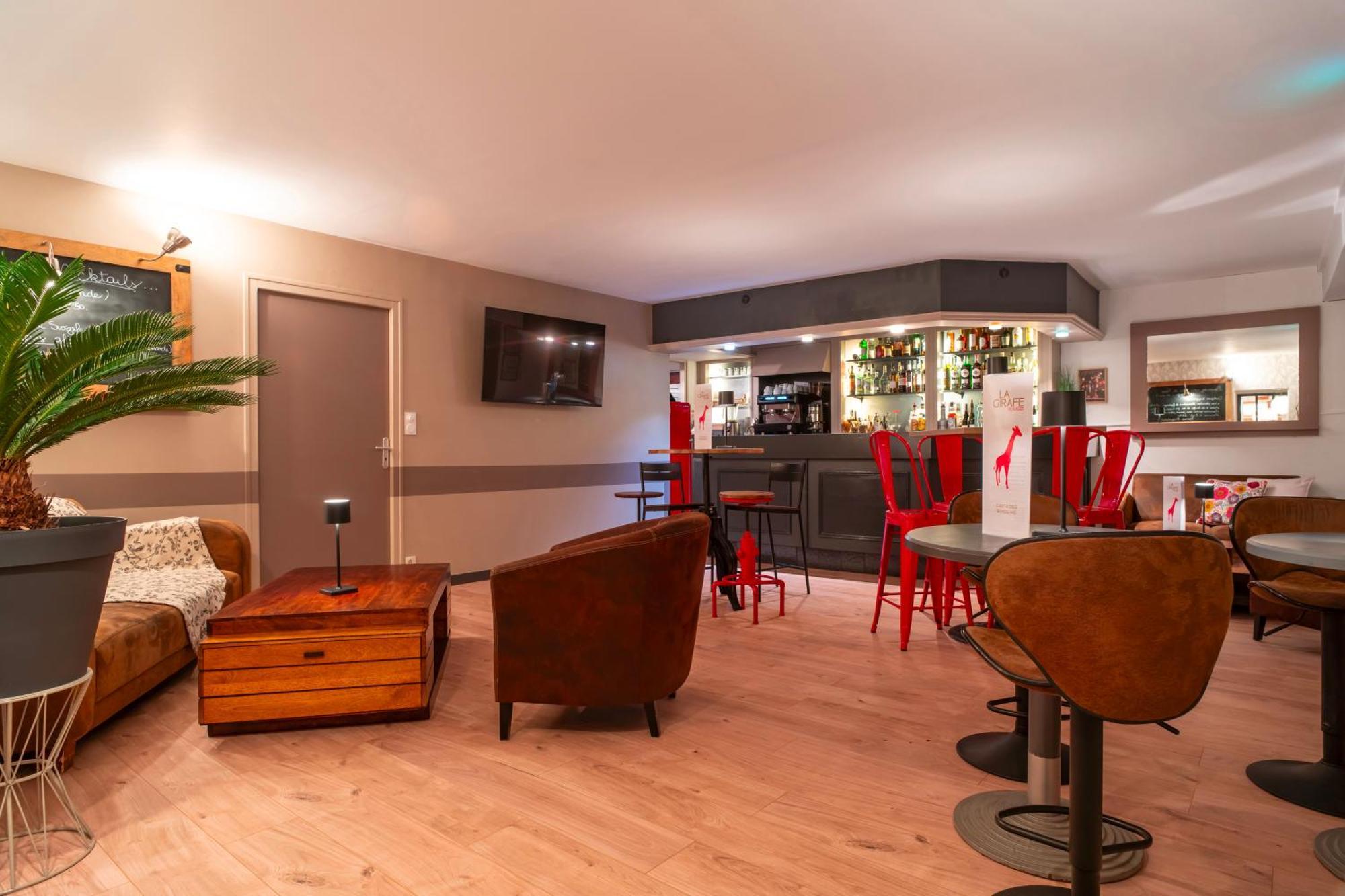 Logis Hotel Vannes Nord Le Clos Des Hortensias Locqueltas Bagian luar foto